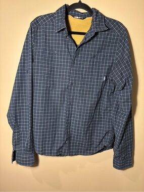 The North Face Women’s Navy Grid Long-Sleeve Button-Up Shirt